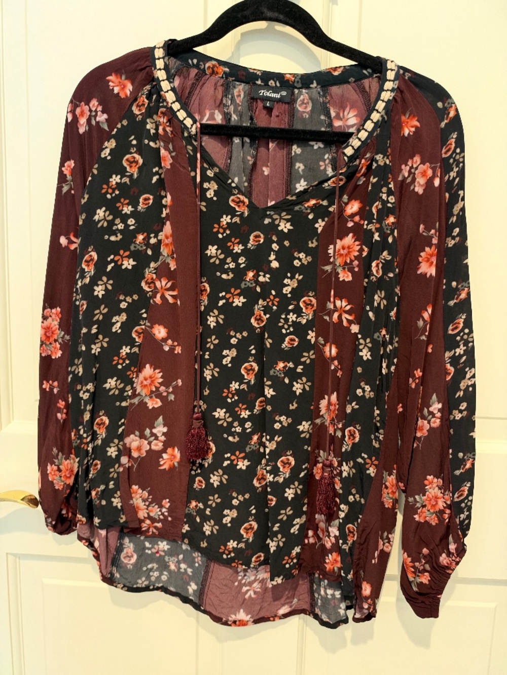 Tolani Mixed Floral Tassel Blouse | Large